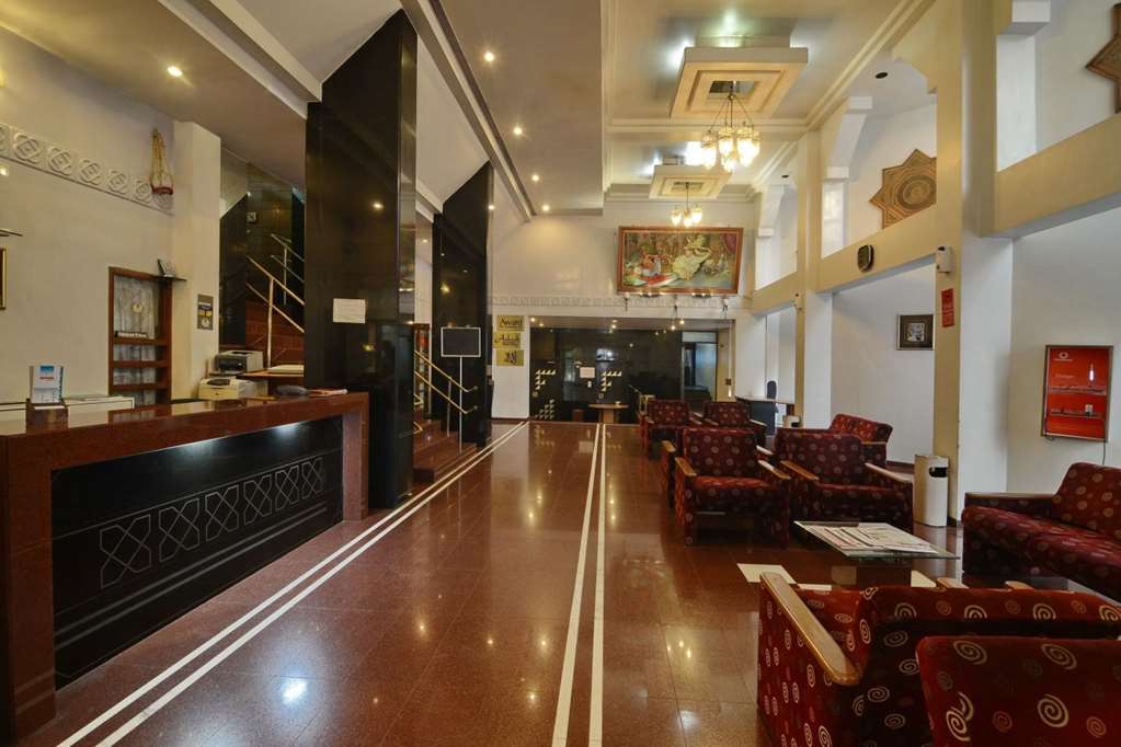 פונה Hotel Ashish Plaza מראה פנימי תמונה